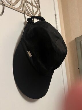 betmar Black Hat with Metal Logo Plate